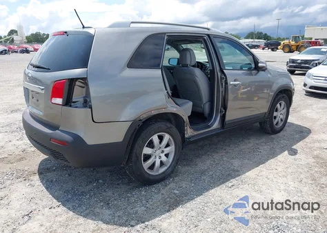 2011 Kia Sorento Lx z USA, uszkodzony, nr VIN 5XYKT3A14BG045822